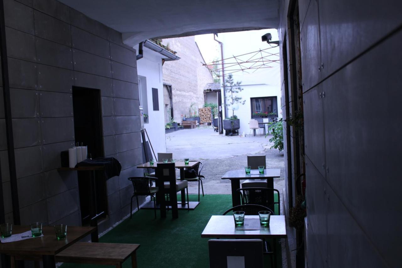 Apartmany Caffe & Grill Roudnice nad Labem Bagian luar foto
