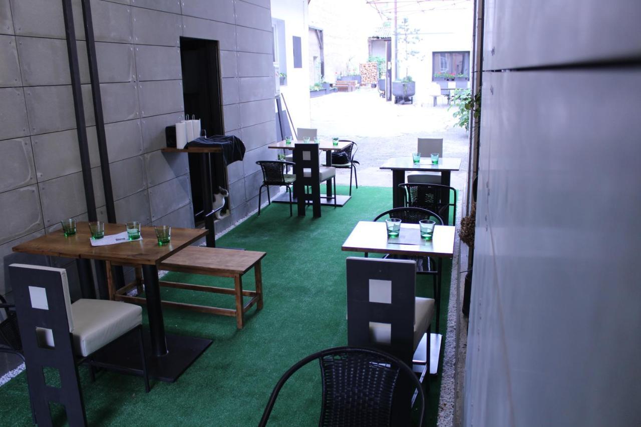 Apartmany Caffe & Grill Roudnice nad Labem Bagian luar foto